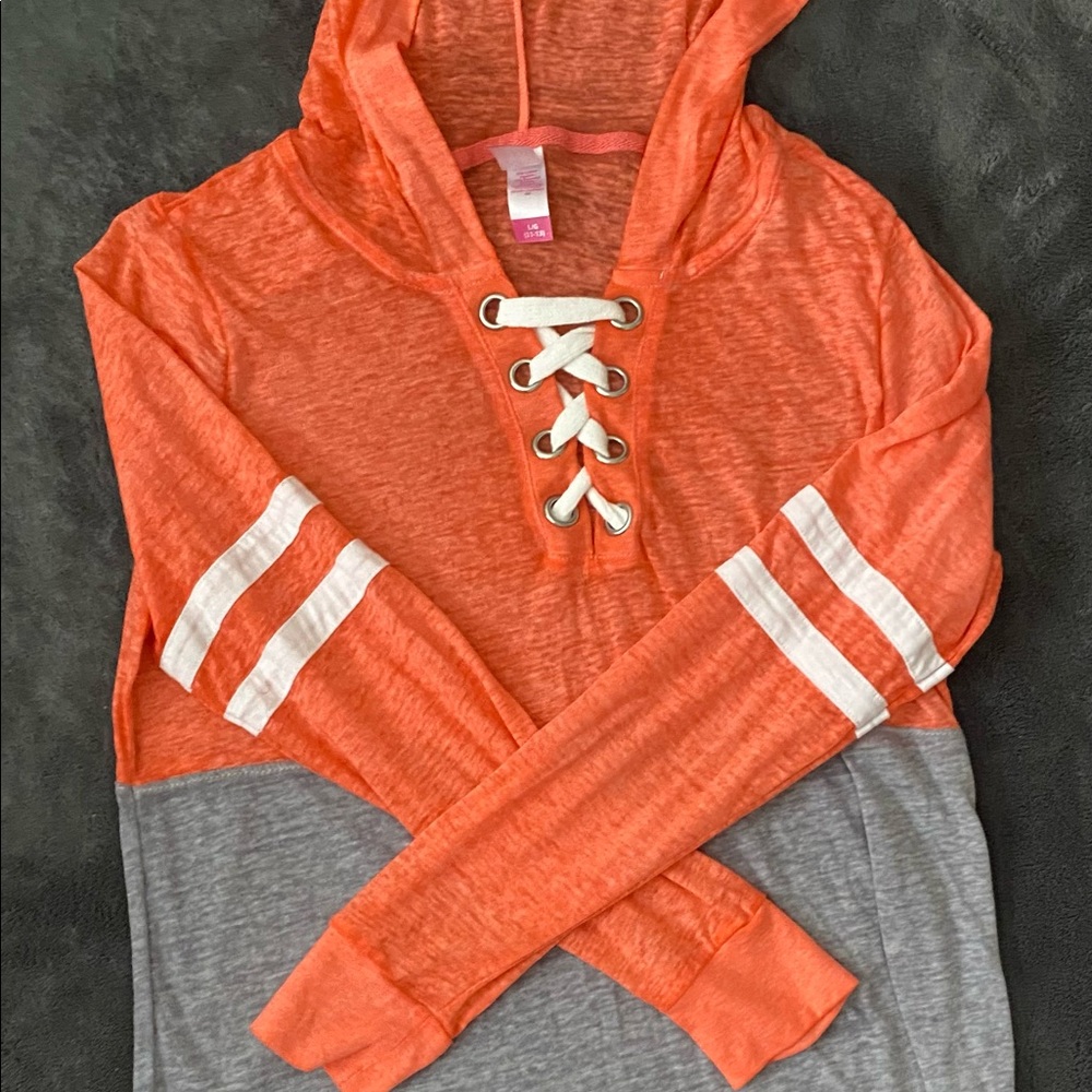No Boundaries long sleeve